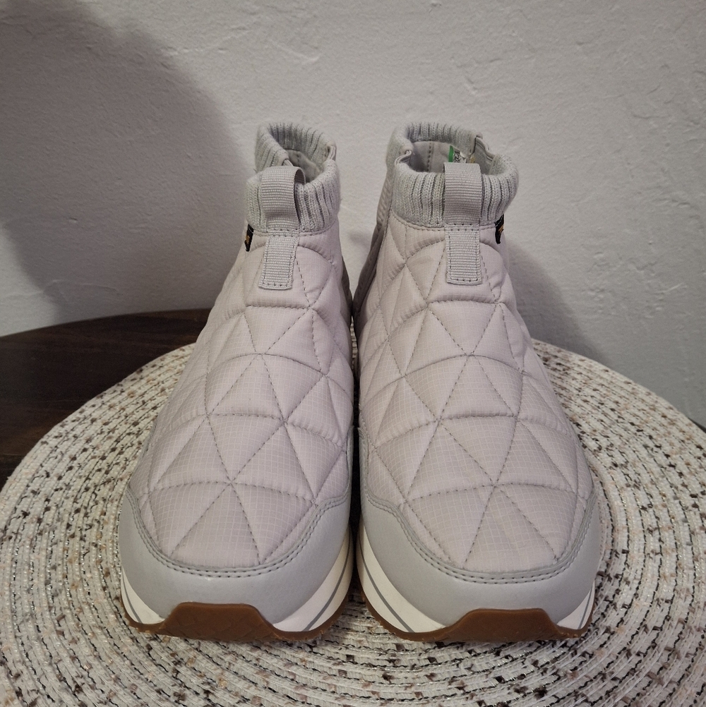 Teva Reember Quilted Gray Women's Ankle Winter Boots Size 9. - Picture 2 of 8